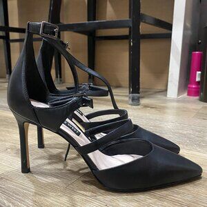 Nine West Enchanting Black Leather Strappy Heels